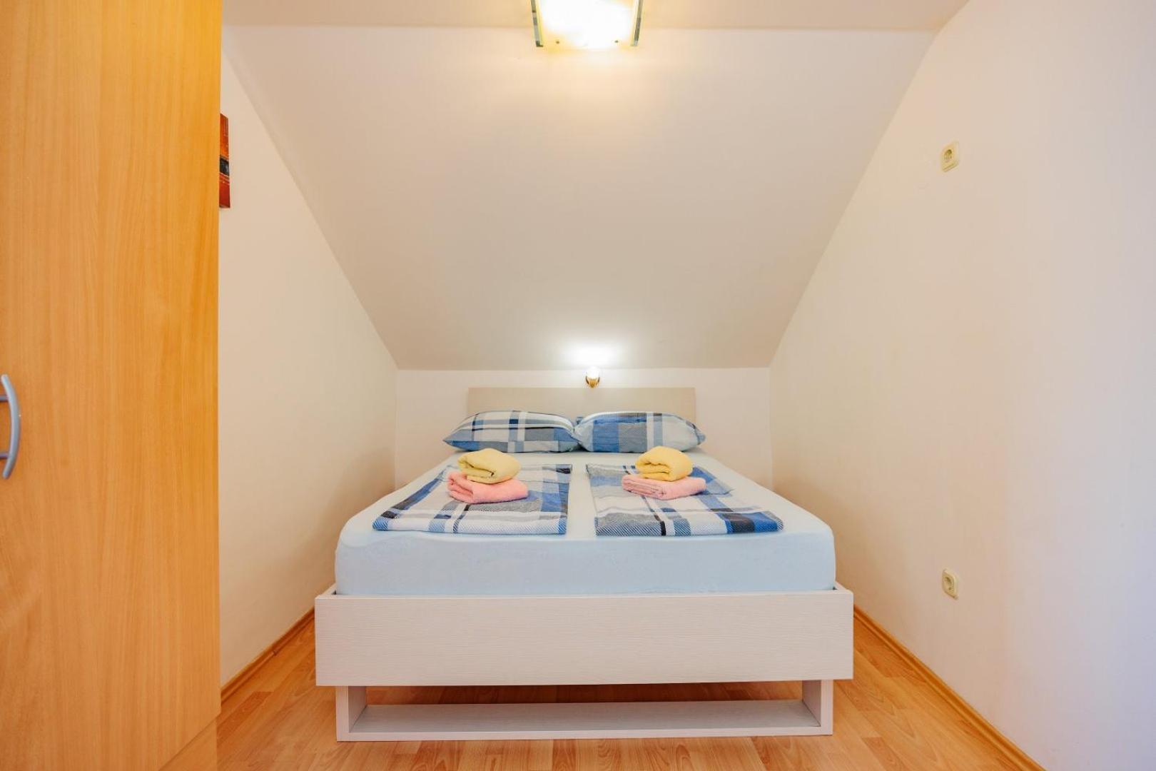Crowonder Lucky Holiday House With Pool And Patio 30 Meters From The Beach Zadar Exterior foto